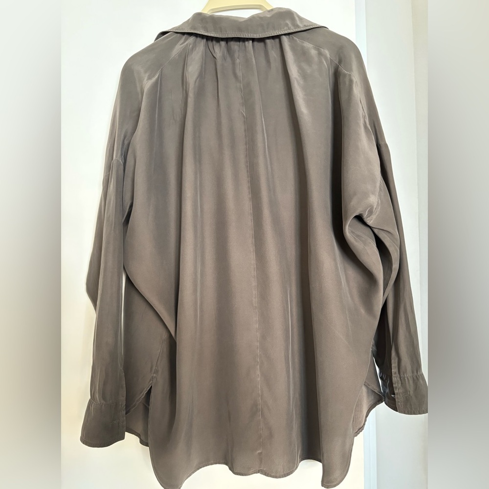 Vince Silk Taupe V-Neck Relaxed Blouse - Picture 5 of 9